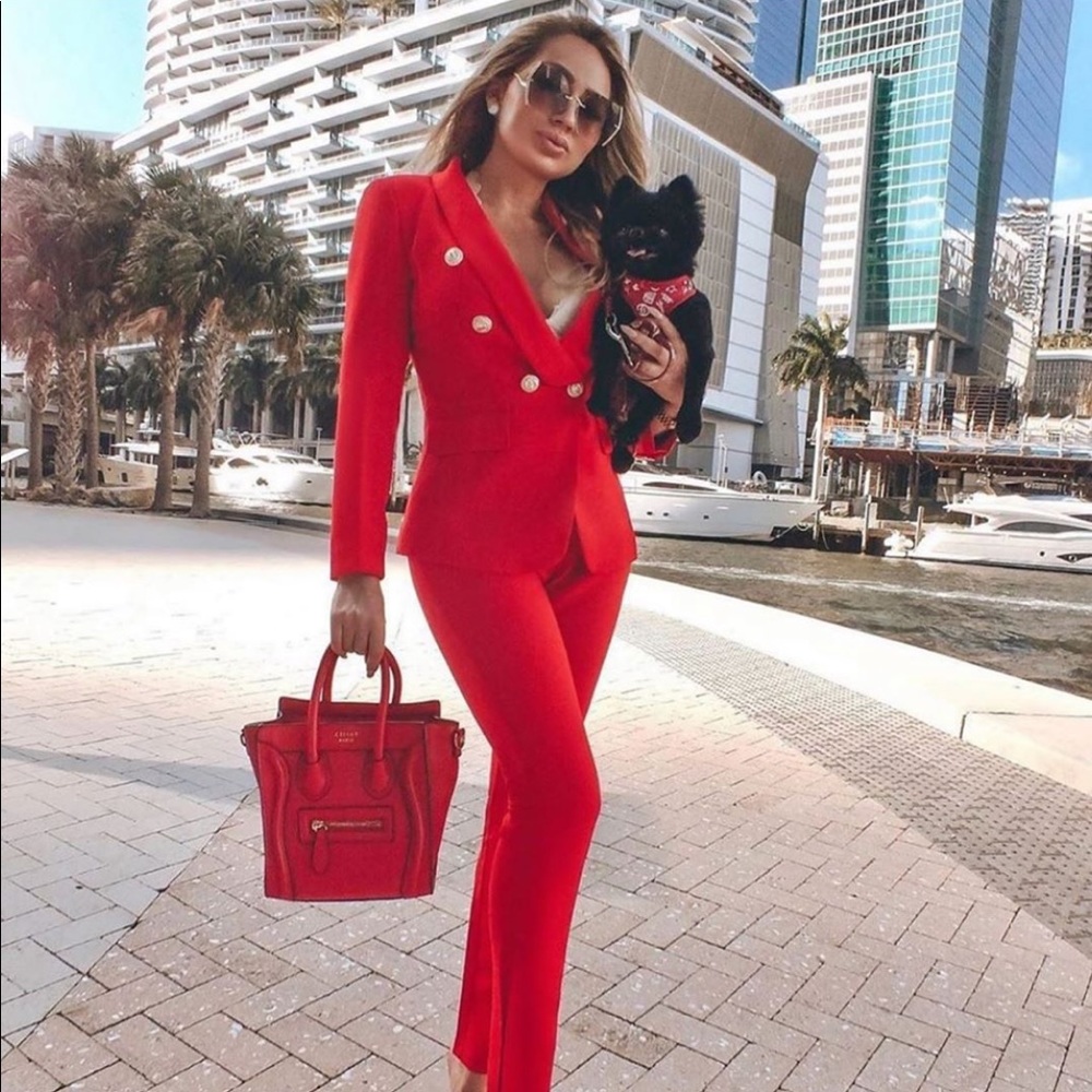 Catwalk_Connection red suit